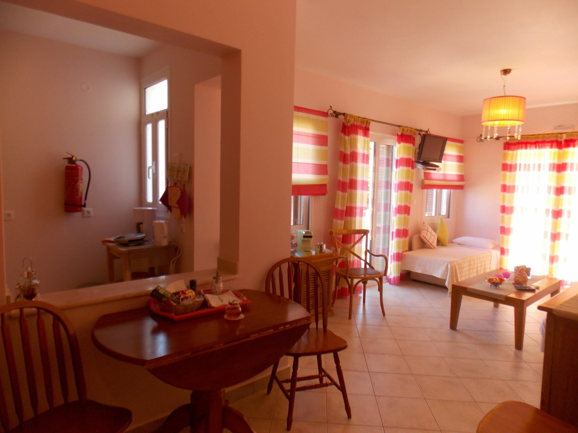 Myrties Boutique Apartments Масурі Екстер'єр фото